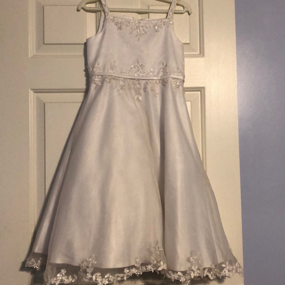 First communion/flower girl white dress. Size 7